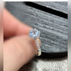 💎 NWT Sterling Silver Moissanite Solitaire Ring – Sizes 6 & 8